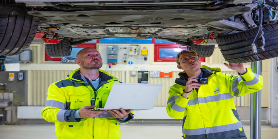 Η Volvo Cars γιορτάζει μισό αιώνα στην υπηρεσία της ασφάλειας